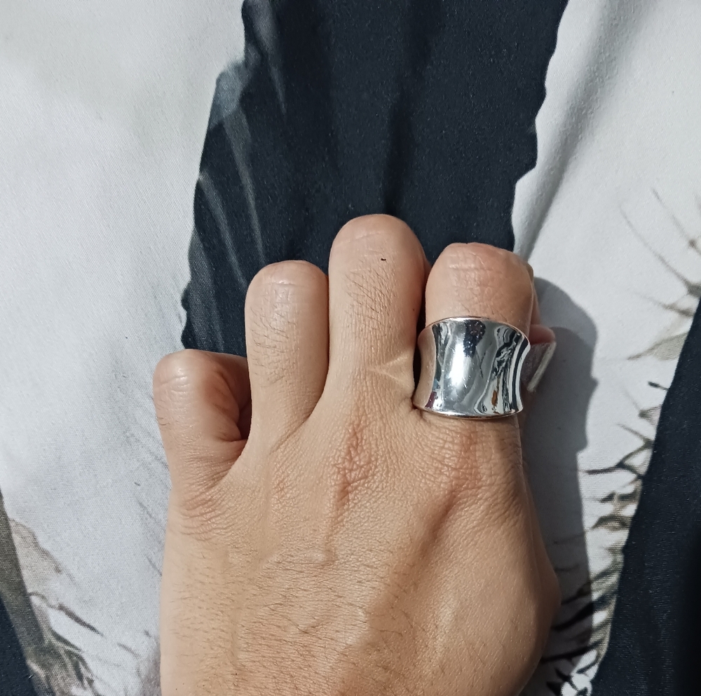 Women Silver Fashion Ring - Picture 3 of 10